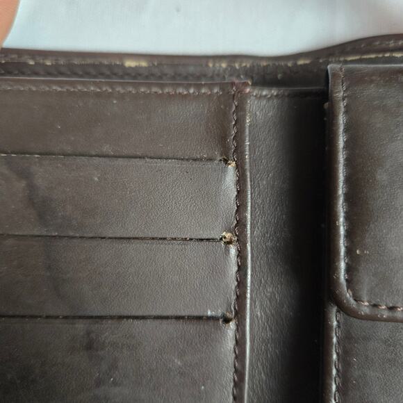 Louis Vuitton Brown Leather Epi Bifold Wallet - Picture 12 of 14